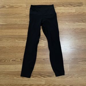 Size 4 Black Lululemon Align leggings 25 in